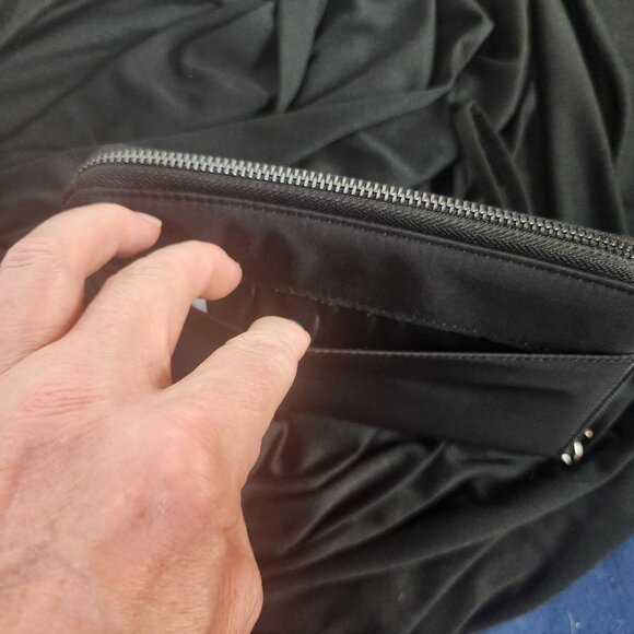 Nordace Black RFID Blocking Passport Sim SD Card ID Window Smart Wallet Wristlet - Picture 5 of 16